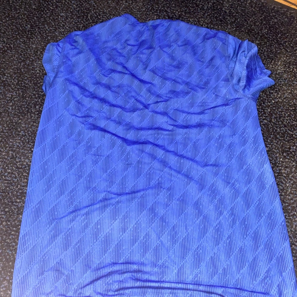 Gym shirt - Picture 2 of 3